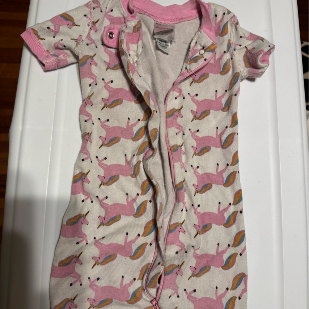 Hanna Andersson Pajama sets (3 short sleeved one pieces)